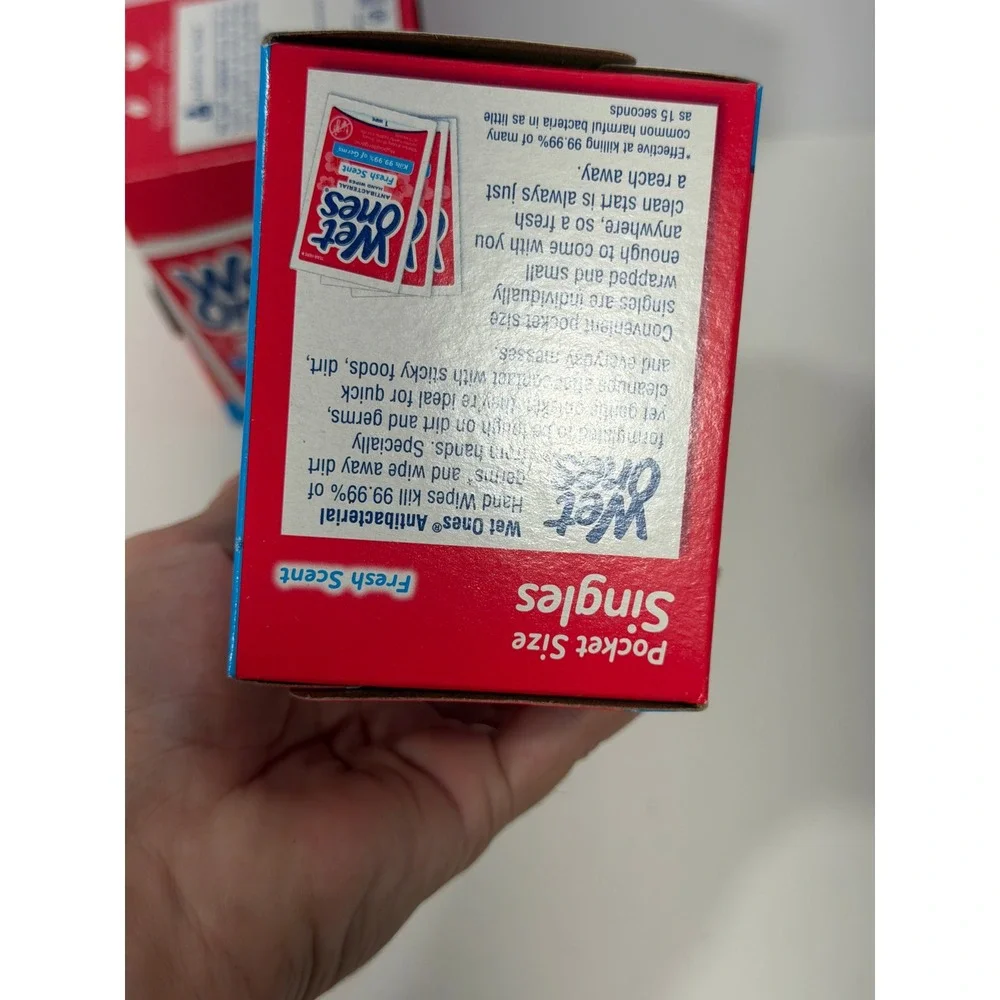 Wet Ones Antibacterial Hand Wipes Fresh Scent 24 Count Singles‎ 2 Pack 48 Total